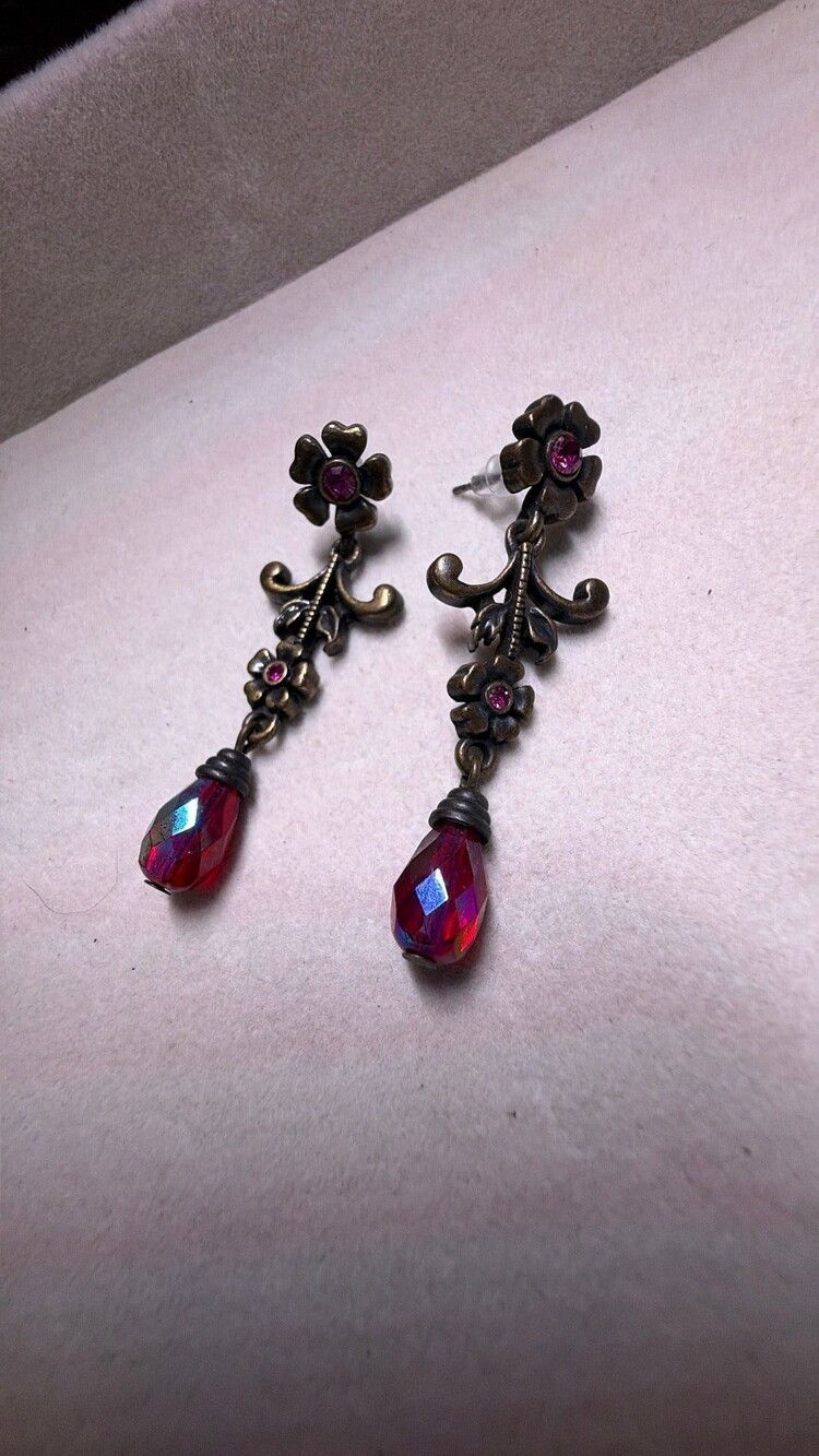 Avon Brass Tone Vintage Earrings